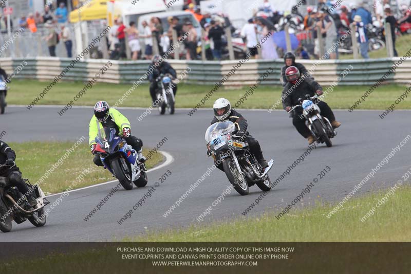 Vintage motorcycle club;eventdigitalimages;mallory park;mallory park trackday photographs;no limits trackdays;peter wileman photography;trackday digital images;trackday photos;vmcc festival 1000 bikes photographs