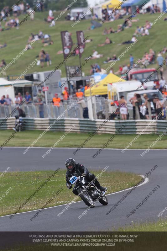 Vintage motorcycle club;eventdigitalimages;mallory park;mallory park trackday photographs;no limits trackdays;peter wileman photography;trackday digital images;trackday photos;vmcc festival 1000 bikes photographs