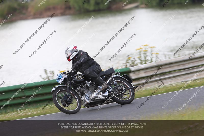 Vintage motorcycle club;eventdigitalimages;mallory park;mallory park trackday photographs;no limits trackdays;peter wileman photography;trackday digital images;trackday photos;vmcc festival 1000 bikes photographs