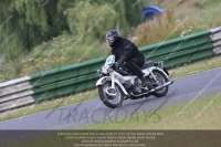 Vintage-motorcycle-club;eventdigitalimages;mallory-park;mallory-park-trackday-photographs;no-limits-trackdays;peter-wileman-photography;trackday-digital-images;trackday-photos;vmcc-festival-1000-bikes-photographs