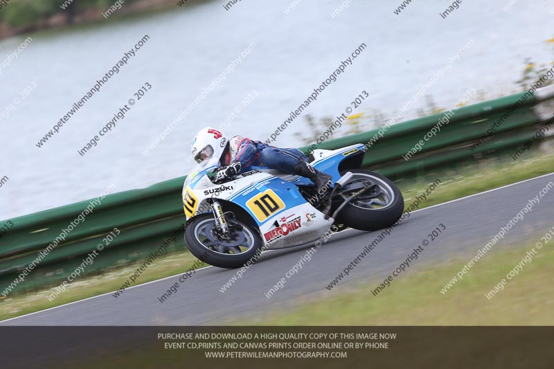 Vintage motorcycle club;eventdigitalimages;mallory park;mallory park trackday photographs;no limits trackdays;peter wileman photography;trackday digital images;trackday photos;vmcc festival 1000 bikes photographs