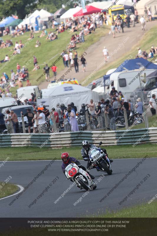 Vintage motorcycle club;eventdigitalimages;mallory park;mallory park trackday photographs;no limits trackdays;peter wileman photography;trackday digital images;trackday photos;vmcc festival 1000 bikes photographs