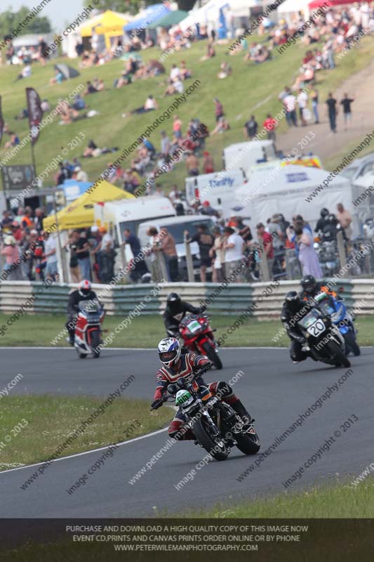 Vintage motorcycle club;eventdigitalimages;mallory park;mallory park trackday photographs;no limits trackdays;peter wileman photography;trackday digital images;trackday photos;vmcc festival 1000 bikes photographs