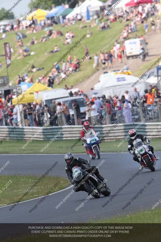 Vintage motorcycle club;eventdigitalimages;mallory park;mallory park trackday photographs;no limits trackdays;peter wileman photography;trackday digital images;trackday photos;vmcc festival 1000 bikes photographs