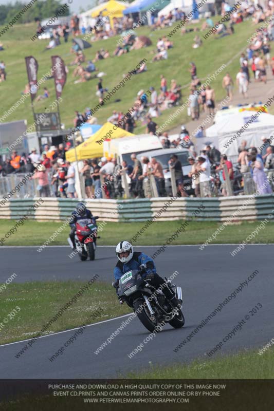 Vintage motorcycle club;eventdigitalimages;mallory park;mallory park trackday photographs;no limits trackdays;peter wileman photography;trackday digital images;trackday photos;vmcc festival 1000 bikes photographs