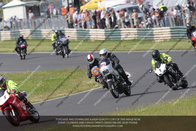 Vintage motorcycle club;eventdigitalimages;mallory park;mallory park trackday photographs;no limits trackdays;peter wileman photography;trackday digital images;trackday photos;vmcc festival 1000 bikes photographs