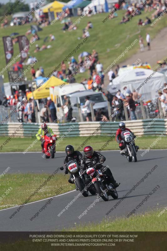 Vintage motorcycle club;eventdigitalimages;mallory park;mallory park trackday photographs;no limits trackdays;peter wileman photography;trackday digital images;trackday photos;vmcc festival 1000 bikes photographs