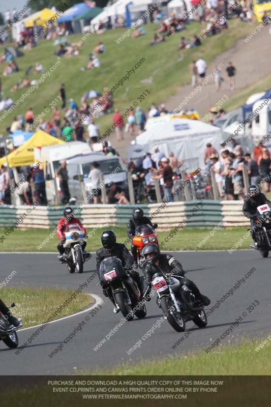 Vintage motorcycle club;eventdigitalimages;mallory park;mallory park trackday photographs;no limits trackdays;peter wileman photography;trackday digital images;trackday photos;vmcc festival 1000 bikes photographs