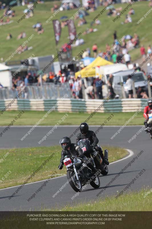 Vintage motorcycle club;eventdigitalimages;mallory park;mallory park trackday photographs;no limits trackdays;peter wileman photography;trackday digital images;trackday photos;vmcc festival 1000 bikes photographs