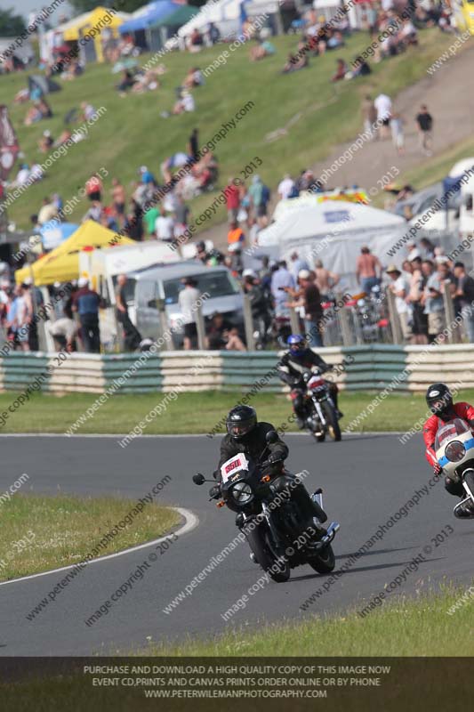 Vintage motorcycle club;eventdigitalimages;mallory park;mallory park trackday photographs;no limits trackdays;peter wileman photography;trackday digital images;trackday photos;vmcc festival 1000 bikes photographs