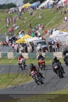 Vintage-motorcycle-club;eventdigitalimages;mallory-park;mallory-park-trackday-photographs;no-limits-trackdays;peter-wileman-photography;trackday-digital-images;trackday-photos;vmcc-festival-1000-bikes-photographs