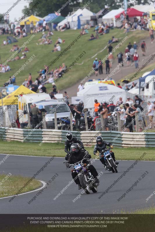 Vintage motorcycle club;eventdigitalimages;mallory park;mallory park trackday photographs;no limits trackdays;peter wileman photography;trackday digital images;trackday photos;vmcc festival 1000 bikes photographs