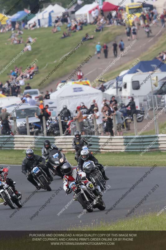 Vintage motorcycle club;eventdigitalimages;mallory park;mallory park trackday photographs;no limits trackdays;peter wileman photography;trackday digital images;trackday photos;vmcc festival 1000 bikes photographs