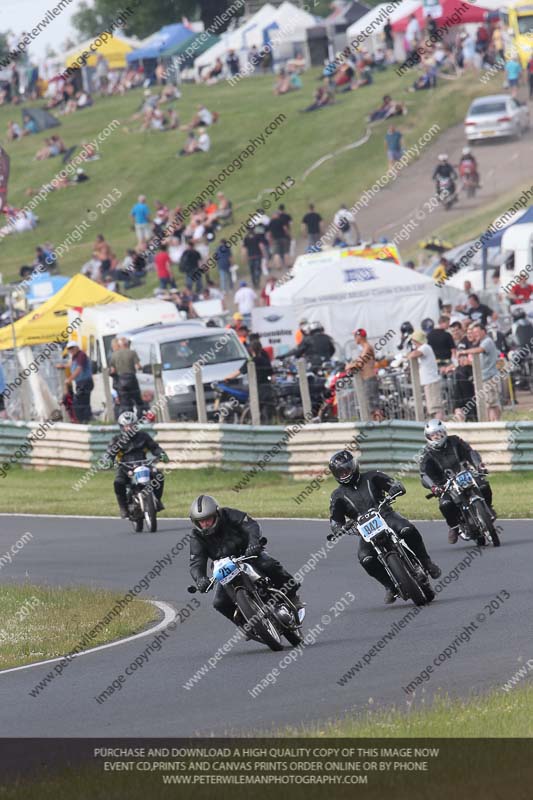 Vintage motorcycle club;eventdigitalimages;mallory park;mallory park trackday photographs;no limits trackdays;peter wileman photography;trackday digital images;trackday photos;vmcc festival 1000 bikes photographs