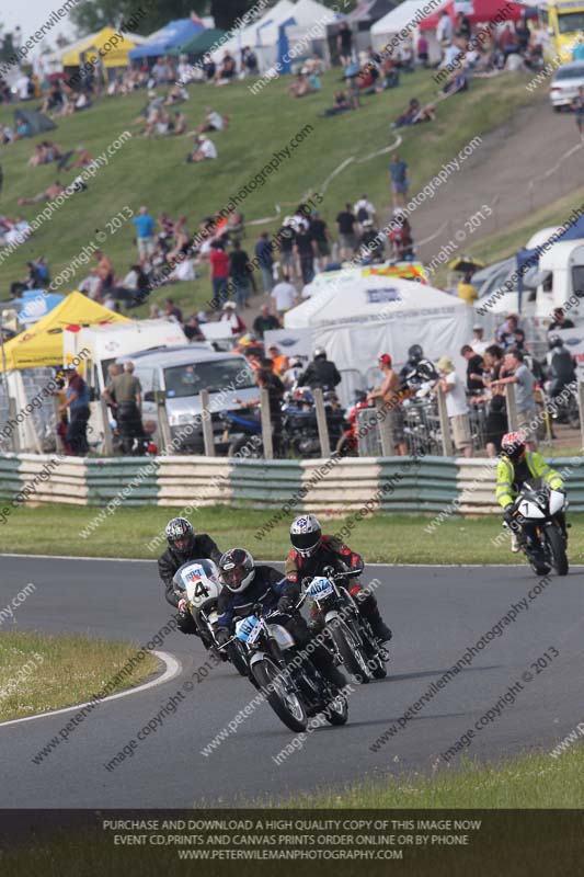 Vintage motorcycle club;eventdigitalimages;mallory park;mallory park trackday photographs;no limits trackdays;peter wileman photography;trackday digital images;trackday photos;vmcc festival 1000 bikes photographs