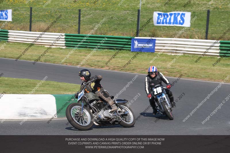 Vintage motorcycle club;eventdigitalimages;mallory park;mallory park trackday photographs;no limits trackdays;peter wileman photography;trackday digital images;trackday photos;vmcc festival 1000 bikes photographs