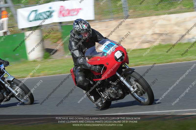 Vintage motorcycle club;eventdigitalimages;mallory park;mallory park trackday photographs;no limits trackdays;peter wileman photography;trackday digital images;trackday photos;vmcc festival 1000 bikes photographs