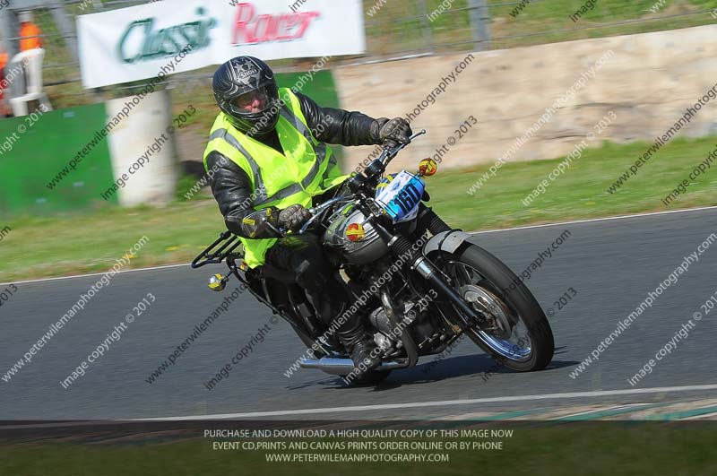 Vintage motorcycle club;eventdigitalimages;mallory park;mallory park trackday photographs;no limits trackdays;peter wileman photography;trackday digital images;trackday photos;vmcc festival 1000 bikes photographs