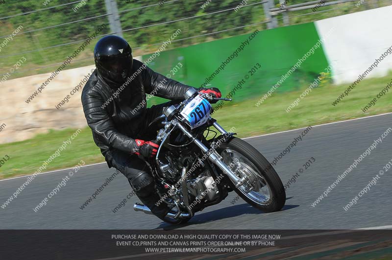 Vintage motorcycle club;eventdigitalimages;mallory park;mallory park trackday photographs;no limits trackdays;peter wileman photography;trackday digital images;trackday photos;vmcc festival 1000 bikes photographs