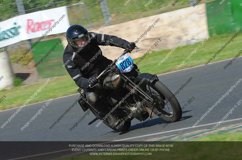 Vintage motorcycle club;eventdigitalimages;mallory park;mallory park trackday photographs;no limits trackdays;peter wileman photography;trackday digital images;trackday photos;vmcc festival 1000 bikes photographs