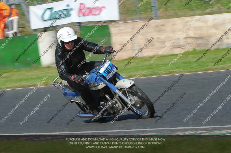 Vintage motorcycle club;eventdigitalimages;mallory park;mallory park trackday photographs;no limits trackdays;peter wileman photography;trackday digital images;trackday photos;vmcc festival 1000 bikes photographs