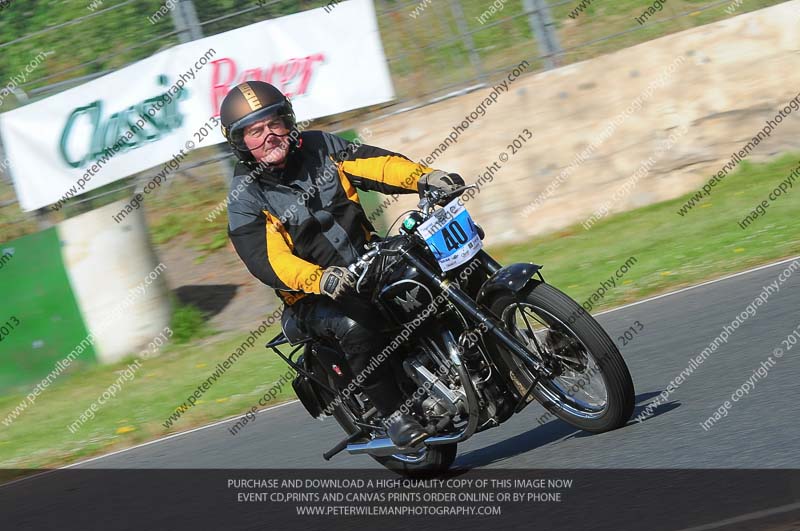 Vintage motorcycle club;eventdigitalimages;mallory park;mallory park trackday photographs;no limits trackdays;peter wileman photography;trackday digital images;trackday photos;vmcc festival 1000 bikes photographs