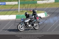 Vintage-motorcycle-club;eventdigitalimages;mallory-park;mallory-park-trackday-photographs;no-limits-trackdays;peter-wileman-photography;trackday-digital-images;trackday-photos;vmcc-festival-1000-bikes-photographs