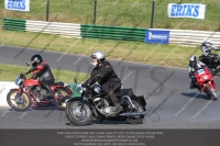 Vintage-motorcycle-club;eventdigitalimages;mallory-park;mallory-park-trackday-photographs;no-limits-trackdays;peter-wileman-photography;trackday-digital-images;trackday-photos;vmcc-festival-1000-bikes-photographs