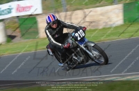 Vintage-motorcycle-club;eventdigitalimages;mallory-park;mallory-park-trackday-photographs;no-limits-trackdays;peter-wileman-photography;trackday-digital-images;trackday-photos;vmcc-festival-1000-bikes-photographs