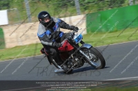 Vintage-motorcycle-club;eventdigitalimages;mallory-park;mallory-park-trackday-photographs;no-limits-trackdays;peter-wileman-photography;trackday-digital-images;trackday-photos;vmcc-festival-1000-bikes-photographs