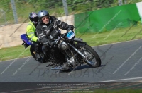 Vintage-motorcycle-club;eventdigitalimages;mallory-park;mallory-park-trackday-photographs;no-limits-trackdays;peter-wileman-photography;trackday-digital-images;trackday-photos;vmcc-festival-1000-bikes-photographs