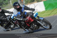 Vintage-motorcycle-club;eventdigitalimages;mallory-park;mallory-park-trackday-photographs;no-limits-trackdays;peter-wileman-photography;trackday-digital-images;trackday-photos;vmcc-festival-1000-bikes-photographs