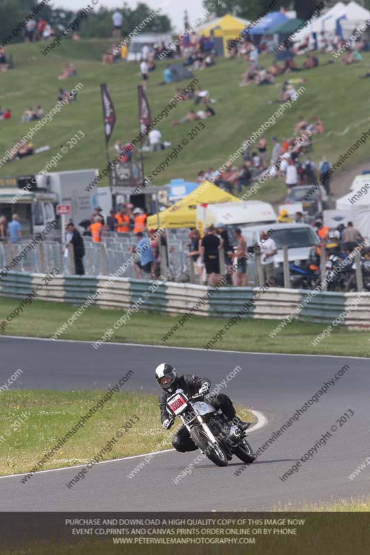 Vintage motorcycle club;eventdigitalimages;mallory park;mallory park trackday photographs;no limits trackdays;peter wileman photography;trackday digital images;trackday photos;vmcc festival 1000 bikes photographs