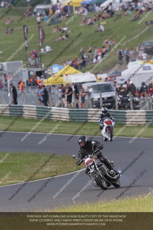 Vintage motorcycle club;eventdigitalimages;mallory park;mallory park trackday photographs;no limits trackdays;peter wileman photography;trackday digital images;trackday photos;vmcc festival 1000 bikes photographs