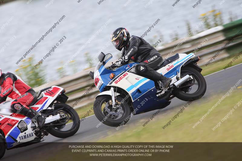 Vintage motorcycle club;eventdigitalimages;mallory park;mallory park trackday photographs;no limits trackdays;peter wileman photography;trackday digital images;trackday photos;vmcc festival 1000 bikes photographs