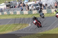 Vintage-motorcycle-club;eventdigitalimages;mallory-park;mallory-park-trackday-photographs;no-limits-trackdays;peter-wileman-photography;trackday-digital-images;trackday-photos;vmcc-festival-1000-bikes-photographs