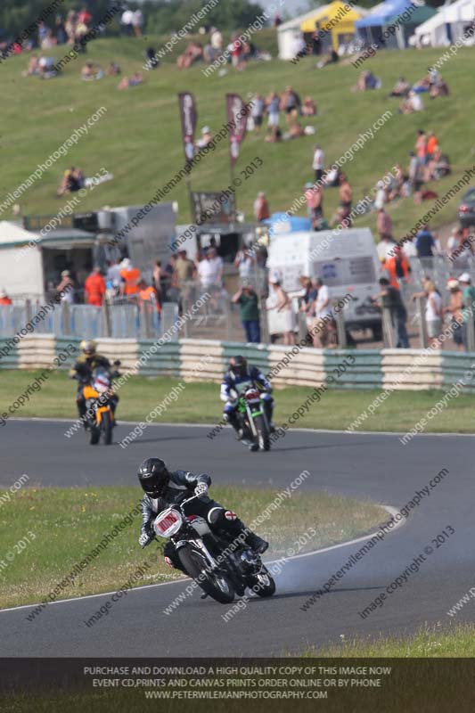 Vintage motorcycle club;eventdigitalimages;mallory park;mallory park trackday photographs;no limits trackdays;peter wileman photography;trackday digital images;trackday photos;vmcc festival 1000 bikes photographs