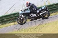 Vintage-motorcycle-club;eventdigitalimages;mallory-park;mallory-park-trackday-photographs;no-limits-trackdays;peter-wileman-photography;trackday-digital-images;trackday-photos;vmcc-festival-1000-bikes-photographs