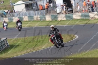 Vintage-motorcycle-club;eventdigitalimages;mallory-park;mallory-park-trackday-photographs;no-limits-trackdays;peter-wileman-photography;trackday-digital-images;trackday-photos;vmcc-festival-1000-bikes-photographs