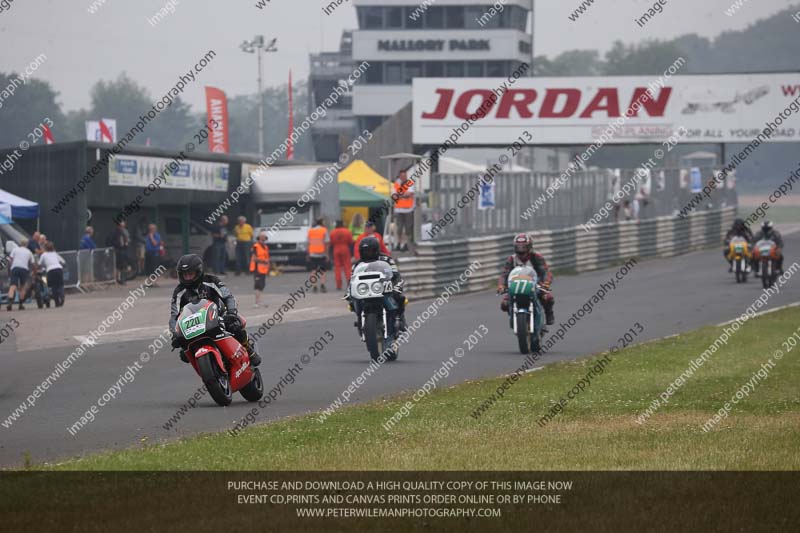 Vintage motorcycle club;eventdigitalimages;mallory park;mallory park trackday photographs;no limits trackdays;peter wileman photography;trackday digital images;trackday photos;vmcc festival 1000 bikes photographs