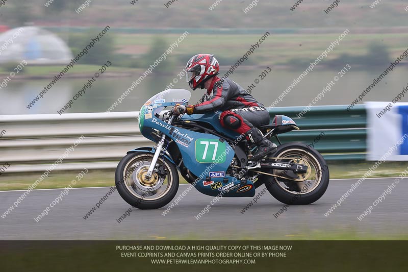 Vintage motorcycle club;eventdigitalimages;mallory park;mallory park trackday photographs;no limits trackdays;peter wileman photography;trackday digital images;trackday photos;vmcc festival 1000 bikes photographs