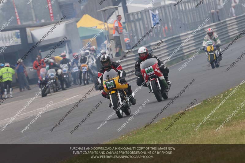 Vintage motorcycle club;eventdigitalimages;mallory park;mallory park trackday photographs;no limits trackdays;peter wileman photography;trackday digital images;trackday photos;vmcc festival 1000 bikes photographs