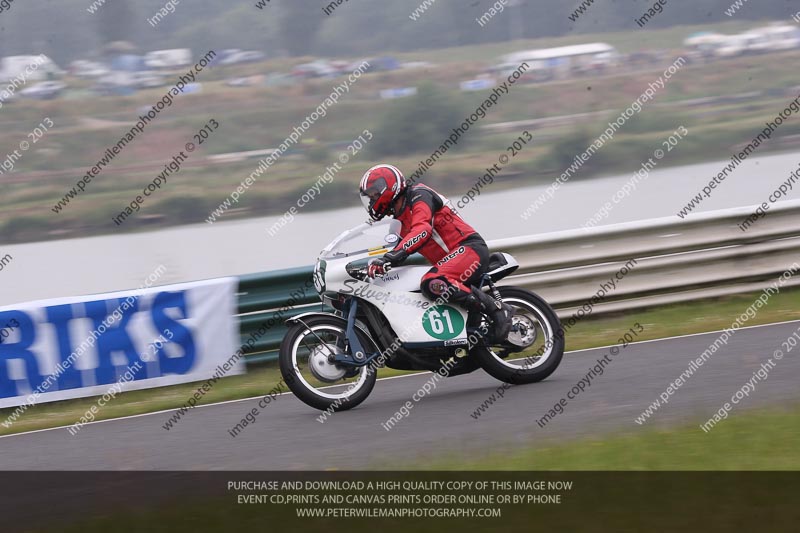 Vintage motorcycle club;eventdigitalimages;mallory park;mallory park trackday photographs;no limits trackdays;peter wileman photography;trackday digital images;trackday photos;vmcc festival 1000 bikes photographs