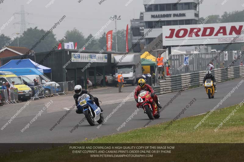 Vintage motorcycle club;eventdigitalimages;mallory park;mallory park trackday photographs;no limits trackdays;peter wileman photography;trackday digital images;trackday photos;vmcc festival 1000 bikes photographs