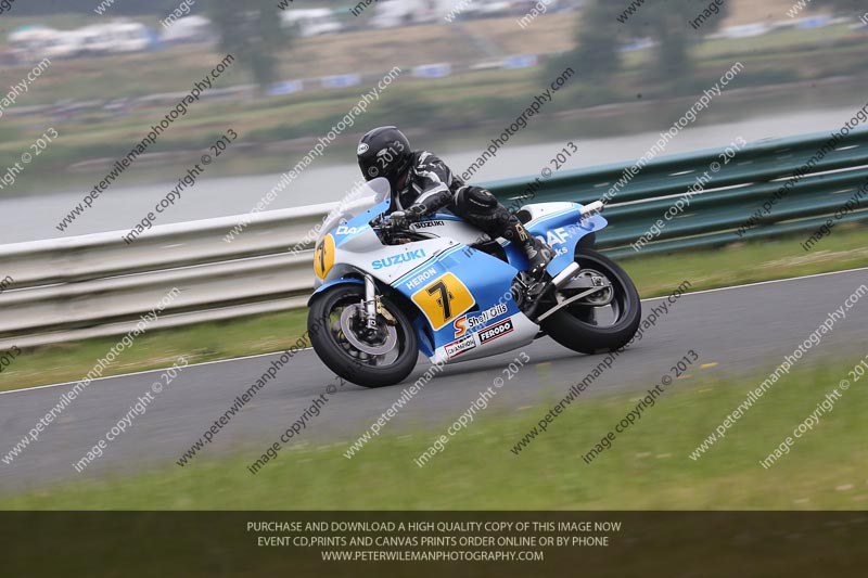 Vintage motorcycle club;eventdigitalimages;mallory park;mallory park trackday photographs;no limits trackdays;peter wileman photography;trackday digital images;trackday photos;vmcc festival 1000 bikes photographs