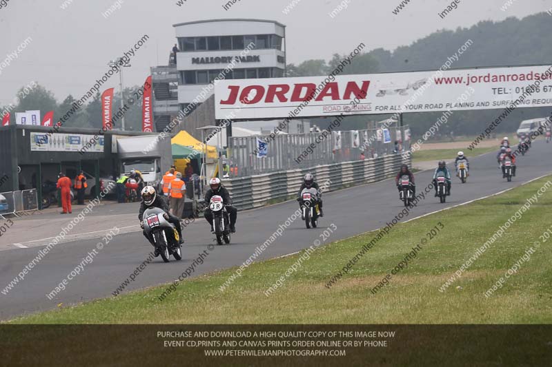 Vintage motorcycle club;eventdigitalimages;mallory park;mallory park trackday photographs;no limits trackdays;peter wileman photography;trackday digital images;trackday photos;vmcc festival 1000 bikes photographs