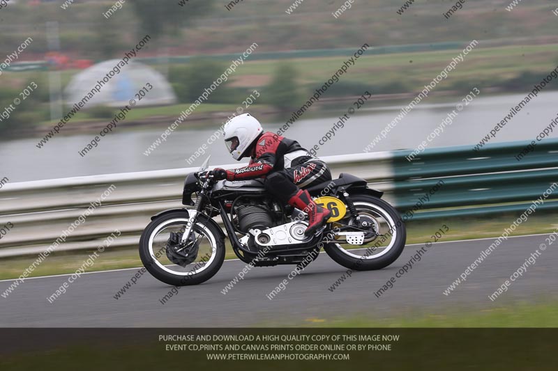 Vintage motorcycle club;eventdigitalimages;mallory park;mallory park trackday photographs;no limits trackdays;peter wileman photography;trackday digital images;trackday photos;vmcc festival 1000 bikes photographs