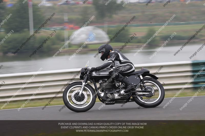 Vintage motorcycle club;eventdigitalimages;mallory park;mallory park trackday photographs;no limits trackdays;peter wileman photography;trackday digital images;trackday photos;vmcc festival 1000 bikes photographs