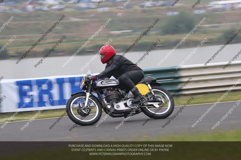 Vintage motorcycle club;eventdigitalimages;mallory park;mallory park trackday photographs;no limits trackdays;peter wileman photography;trackday digital images;trackday photos;vmcc festival 1000 bikes photographs