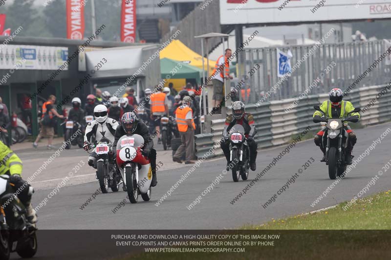 Vintage motorcycle club;eventdigitalimages;mallory park;mallory park trackday photographs;no limits trackdays;peter wileman photography;trackday digital images;trackday photos;vmcc festival 1000 bikes photographs